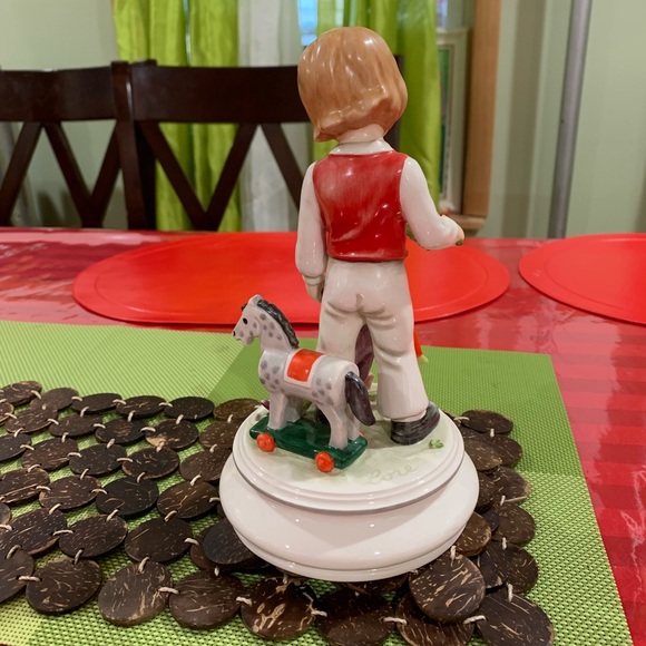 Goebel  Lore  1978  Limited Edition Birthday Boy - Picture 4 of 8